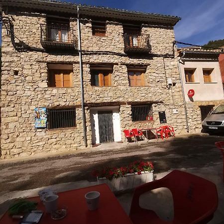 Casa Rural Y Albergue Tormon Exterior foto